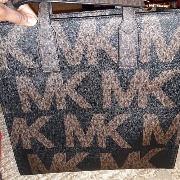 Michael Kors Kensly 🤎 - Picture 7 of 10